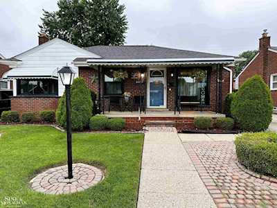 28727 Bohn St St Roseville, MI 48066