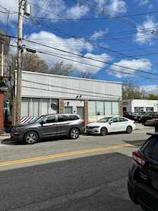 1343 Plainfield St Johnston, RI 20919