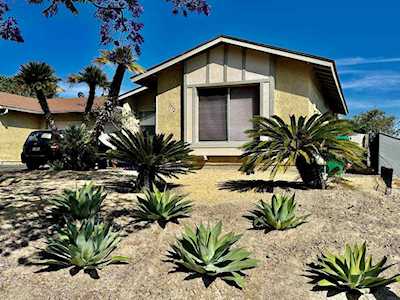 1772 Roundtree Dr Oceanside, CA 92056