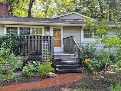 137 Walker Bungalow Rd Portsmouth, NH 03801