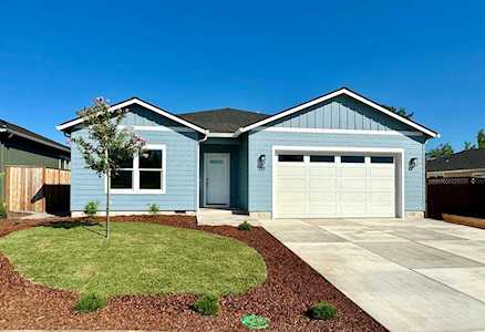 281 Autumn Ridge Rd Talent, OR 97540