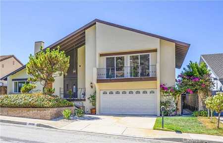 3008 Hopeton Rd La Crescenta, CA 91214