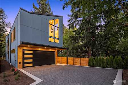 8736 124th Ave NE Kirkland, WA 98033