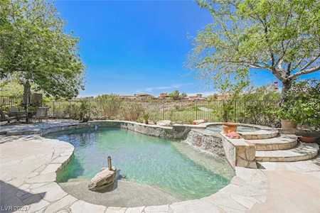 15 Brandermill Dr Henderson, NV 89052