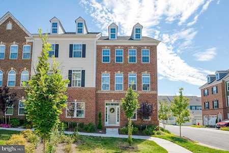 6010 Hidden Meadow Ellicott City, MD 21043