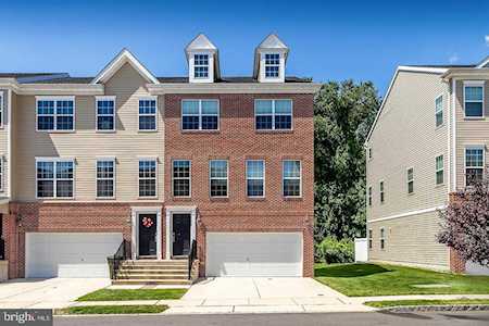 135 Creekside Way Burlington, NJ 08016