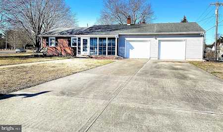 700 Elm St Seaford, DE 19973