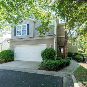 9364 Meadowmont View Dr Charlotte, NC 28269