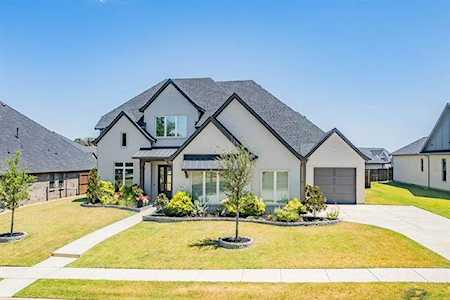 324 Carrington Drive Argyle, TX 76226