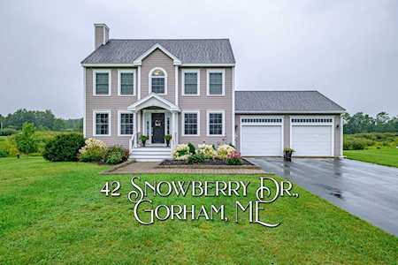 42 Snowberry Dr Gorham, ME 04038