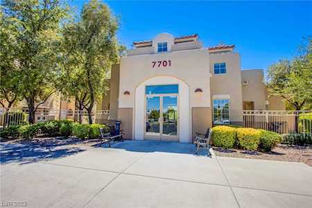 1908 Villa Palms Ct #211 Las Vegas, NV 89128