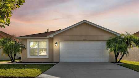 11220 Southwind Lake Dr Gibsonton, FL 33534