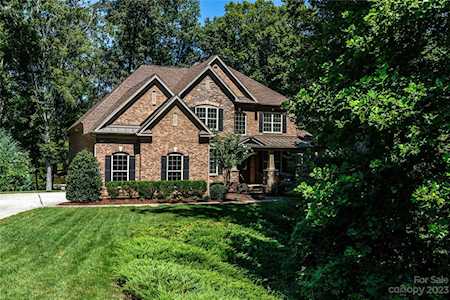2100 Pondmeade Ln Weddington, NC 28104