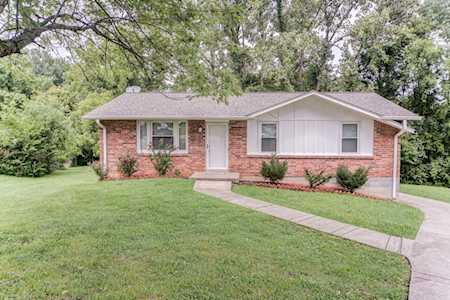 104 Evergreen Ct Hendersonville, TN 37075