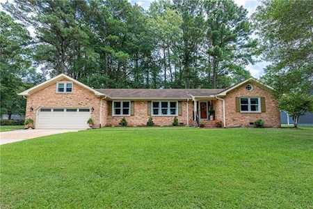 505 Southfield Dr Chesapeake, VA 23322