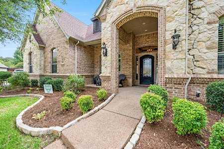 9113 Cedar Bluffs Drive North Richland Hills, TX 76182