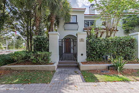 442 E Bay ST Jacksonville, FL 32202