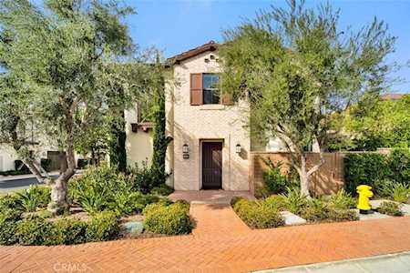 242 Crescent Moon Irvine, CA 92602