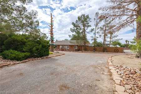 8635 Fisher Ave Las Vegas, NV 89149