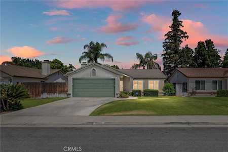 9110 Green Bank St Bakersfield, CA 93312