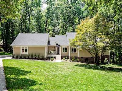 9221 Four Farms Rd Charlotte, NC 28215