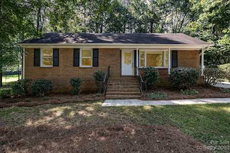 213 Clearbrook Rd Matthews, NC 28105