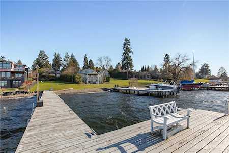 4609 92nd Ave NE Yarrow Point, WA 98004