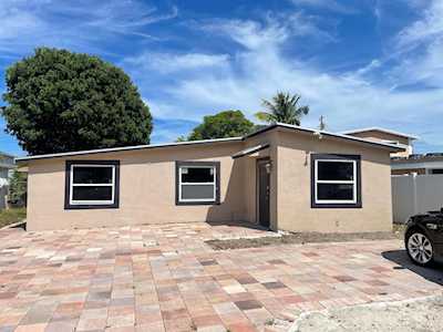 325 SW 8th Avenue Delray Beach, FL 33444