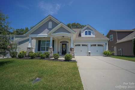 10082 Castlebrooke Dr Concord, NC 28027