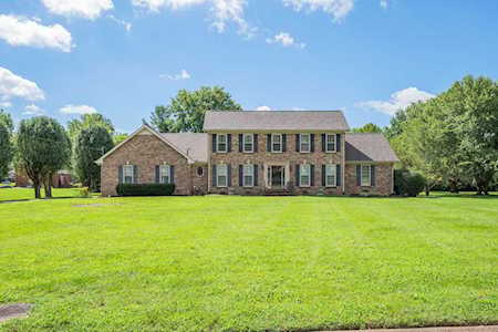 9219 Hunterboro Dr Brentwood, TN 37027