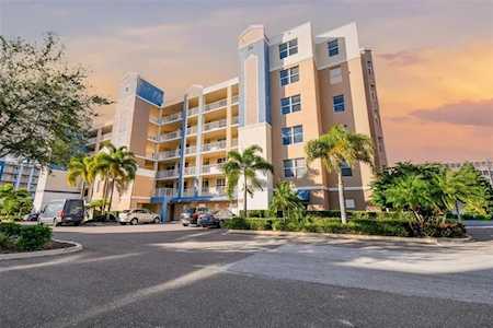 960 Starkey Rd #5104 Largo, FL 33771