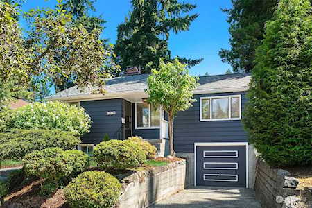 8038 36th Ave NE Seattle, WA 98115