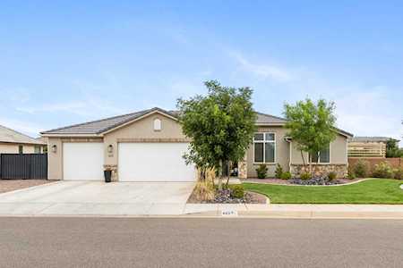 443 Saddleback RD Washington, UT 84780