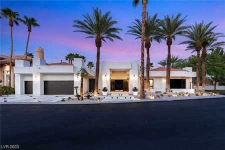 2308 Whispering Hills Circle Las Vegas, NV 89117