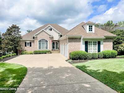 24 Autumn Hill Ct Prospect, KY 40059