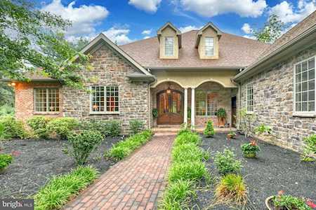 1219 Evergreen Rd Riegelsville, PA 18077