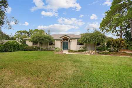 913 Hillside Ct S Winter Haven, FL 33881