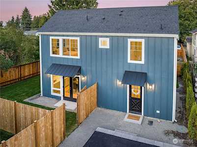 8428 13th Ave SW Seattle, WA 98106