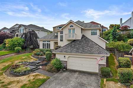 5202 Chinook Dr NE Tacoma, WA 98422