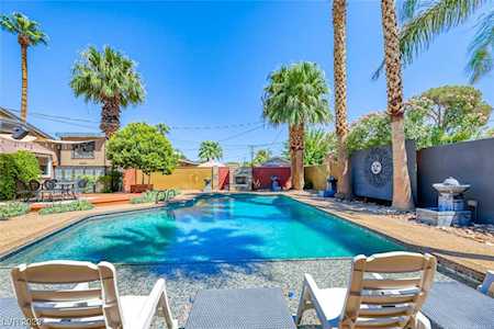 1225 Strong Dr Las Vegas, NV 89102