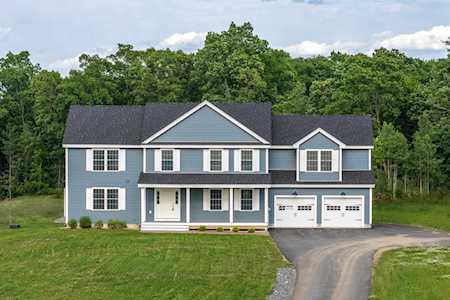 237 Standish Ln #187-10-21 Hudson, NH 03051