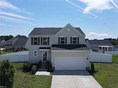 553 Oliver Way Newport News, VA 23602