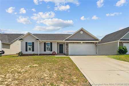2213 Cliff Swallow Dr Fayetteville, NC 28306