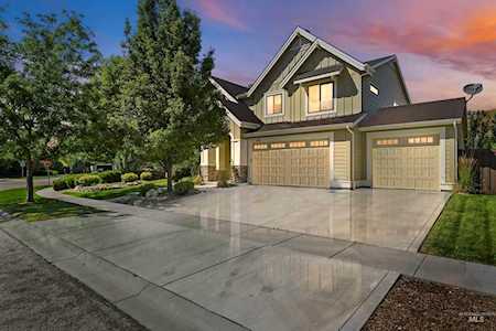 5826 E Playwright Street Boise, ID 83716