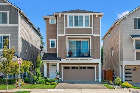 1214 141st Place SW Lynnwood, WA 98087