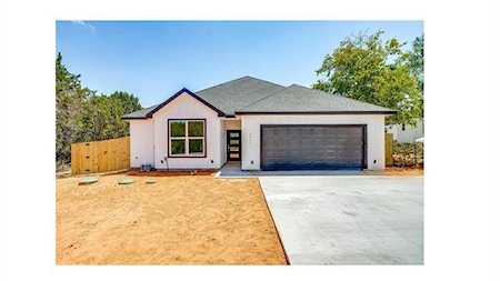 2211 Angelina Street Granbury, TX 76048