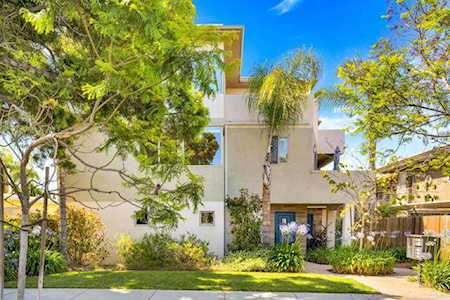 1365 Felspar St San Diego, CA 92109