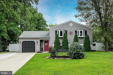 524 Myrtle Ave Gibbstown, NJ 08027