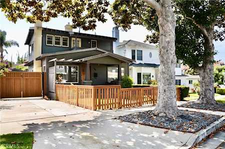 105 N Juanita Ave Redondo Beach, CA 90277