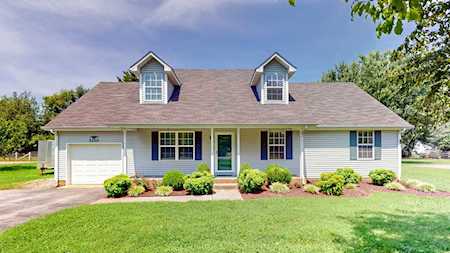 2250 High Meadow Dr Murfreesboro, TN 37129